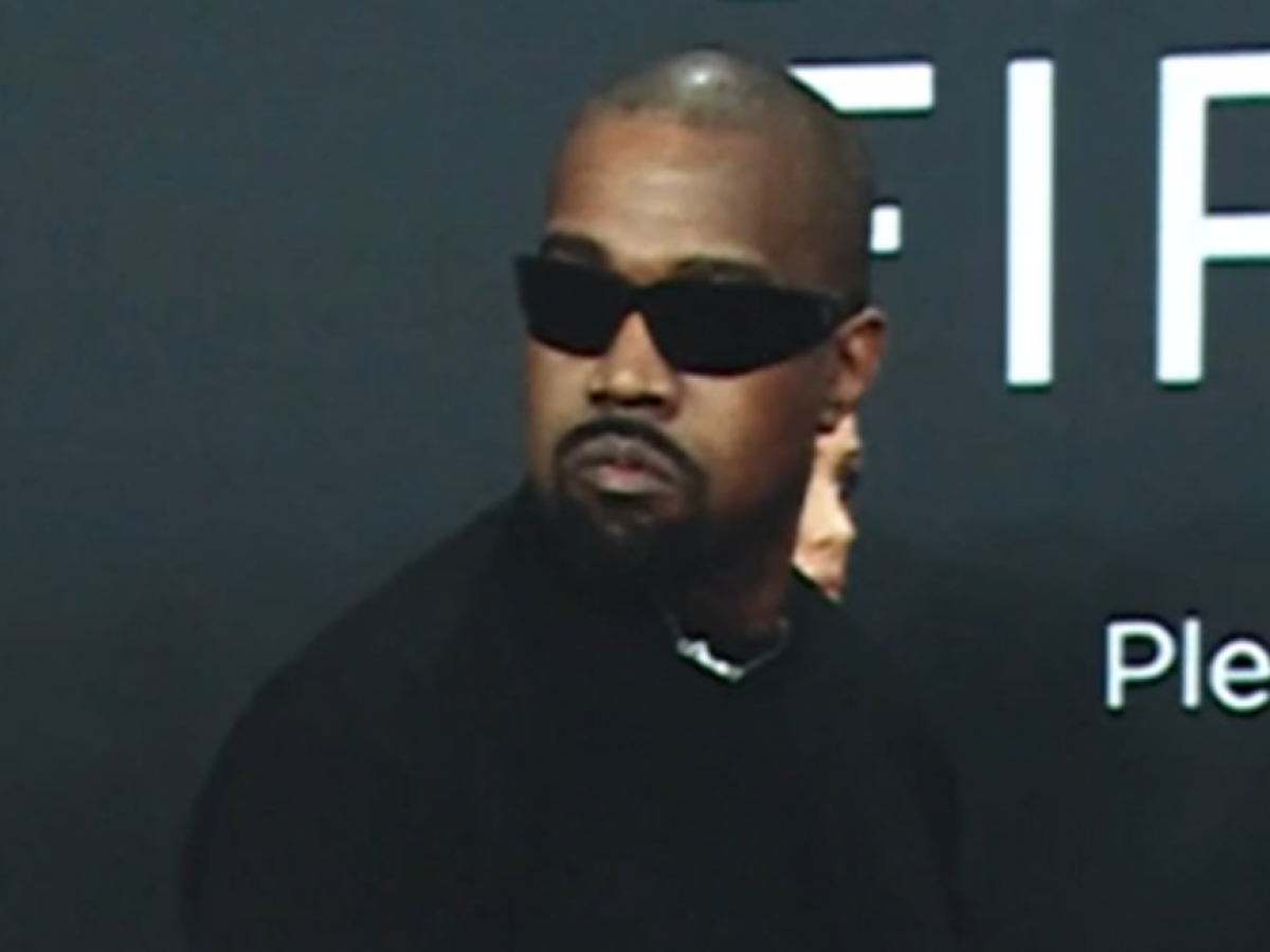 “비앙카 센소리 지배 중” 칸예 웨스트, 나치 찬양에 인종차별…트위터 또 논란