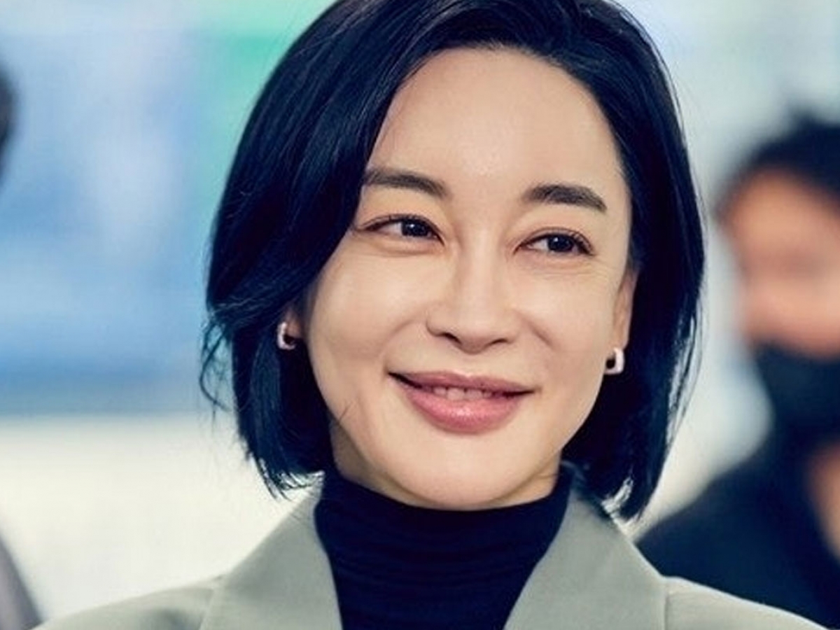 유시민 저격 1주일만” 김혜은, 12일 공식석상서 “송구하다” 90도 사과