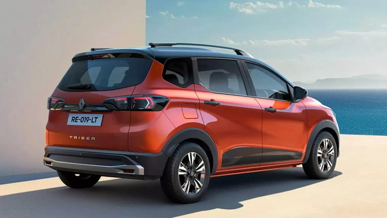 “7명이 타는데 999만원?” 경차보다 싼 미니밴 정체